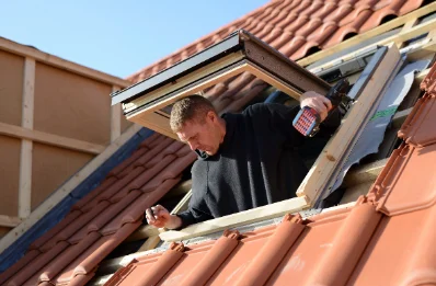 Pose de fenêtres de toit Velux à Yffiniac